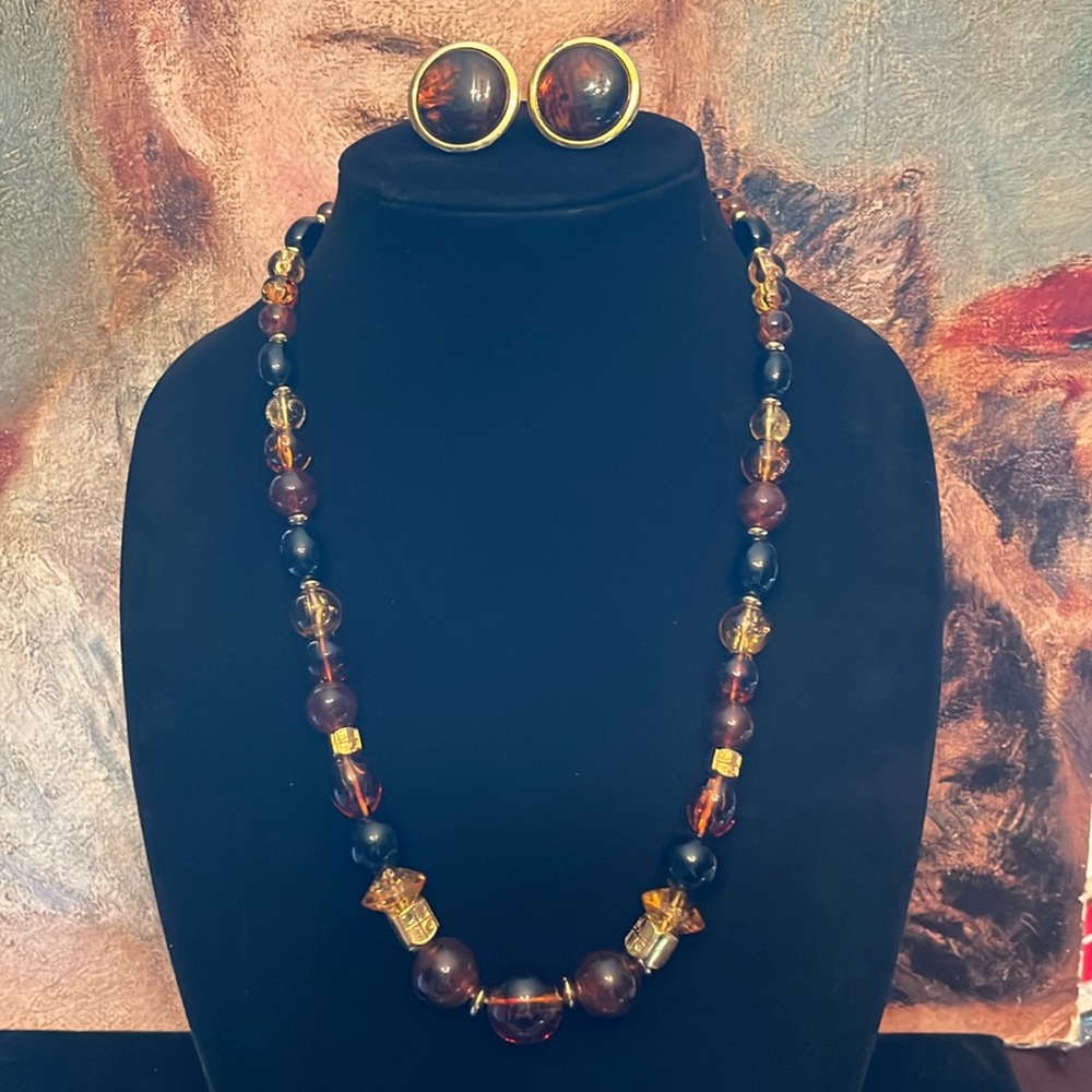 Liz Claiborne Amber Gold Necklace Clip Earrings Set Designer